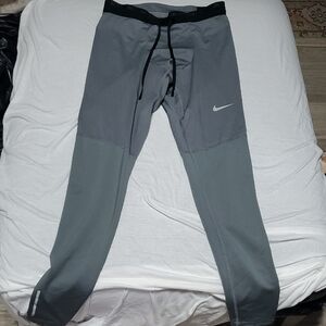 Nike Men's Two-Tone Gray Joggers